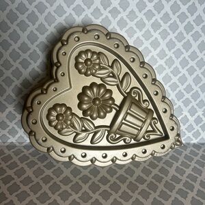 Nordic Ware Gold Heart-Shaped Cake Pan